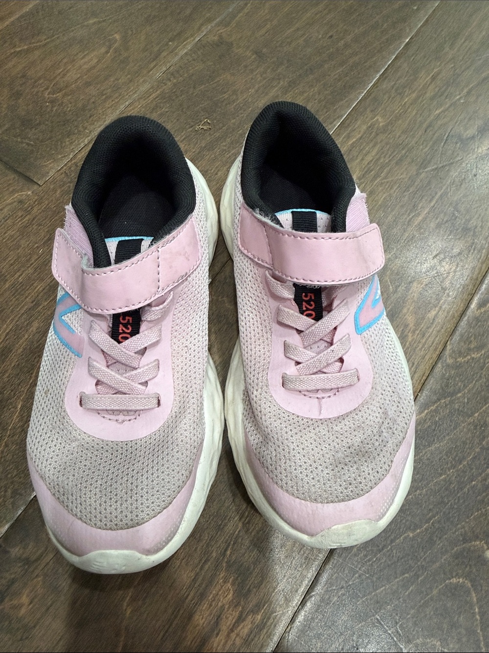 New Balance Sneaker
